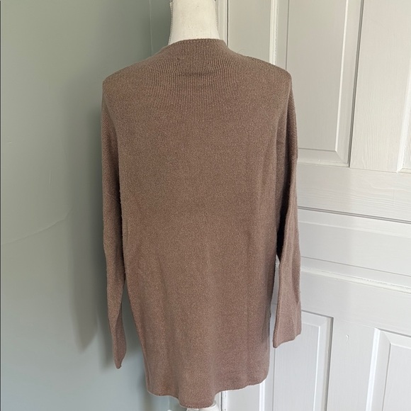 Urban Outfitters Women's Tan Funnel Neck Sweater Long Size Small - Picture 3 of 5